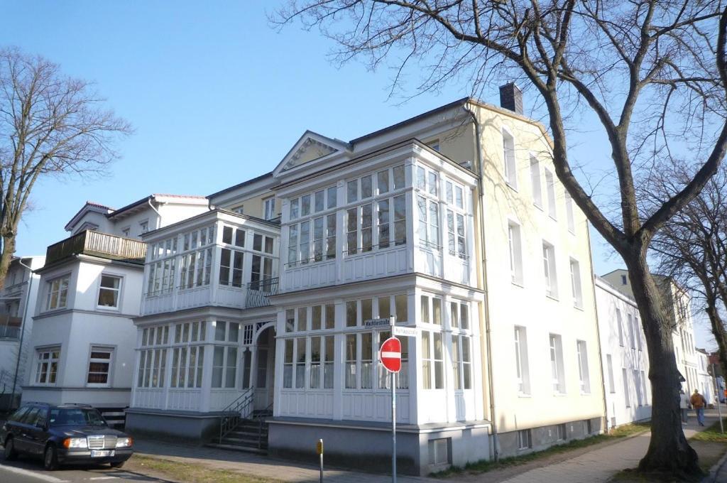 Haus Louise/Duenengras Appartement Rostock Buitenkant foto